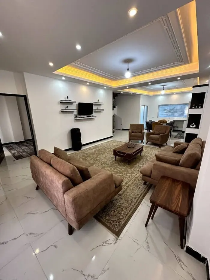 ویلا چهارخوابه استخردار آبگرم اکبری