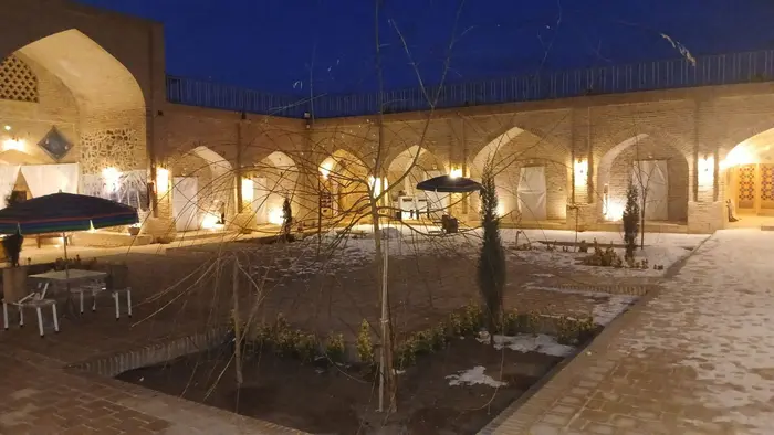 کاروانسرا شاه عباسی بلاباد - واحد هشدری