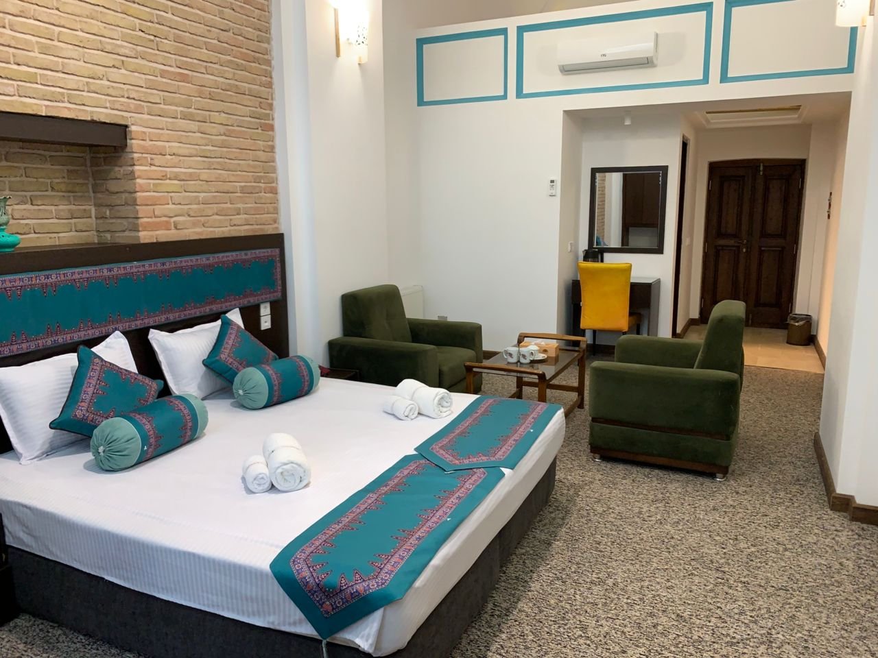 اقامتگاه سنتی قهرمانی - واحد 104