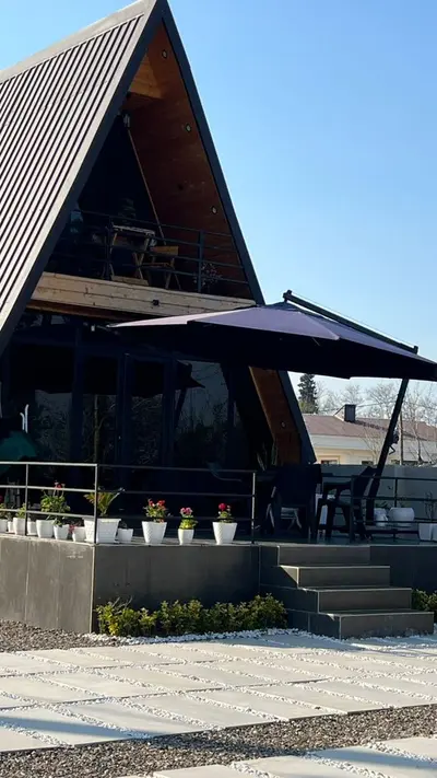 کلبه دوخوابه سوئیسی نادیا