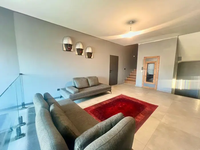 ویلا چهارخوابه استخردار آبگرم رودهن آناهیتا