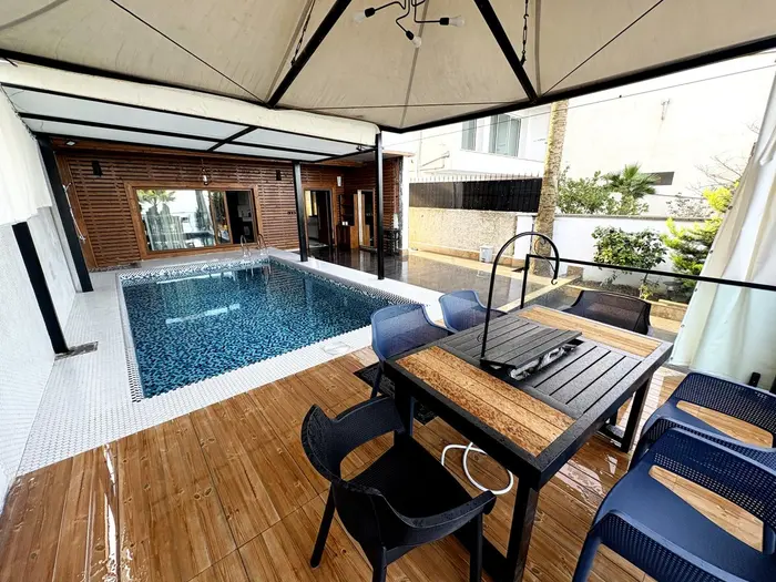 ویلا دوخوابه ساحلی استخردار آبگرم کپورچال