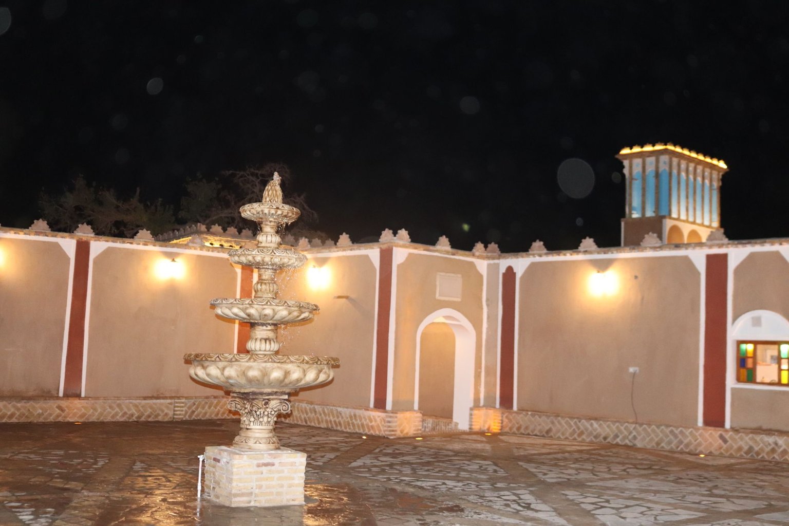 بوم گردی سرای سنتی زنده دلان - واحد صاحب جان