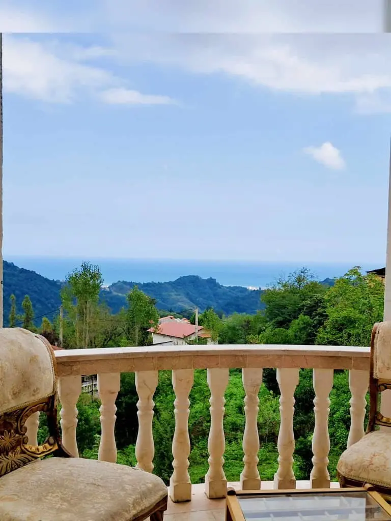 ویلا سه خوابه جنگلی ناترینا