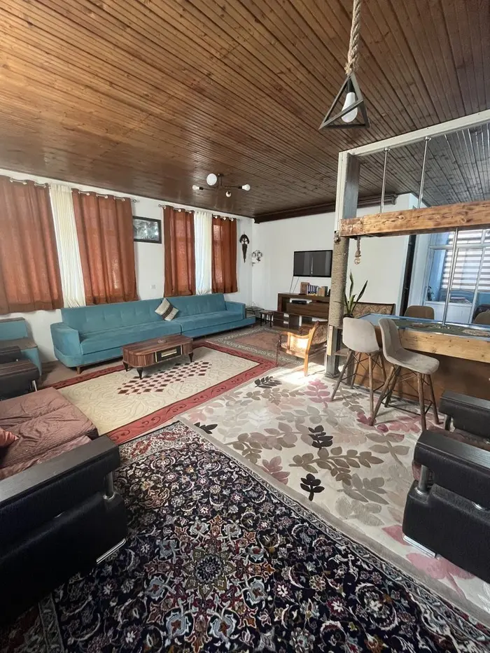 ویلا چهار خوابه ساحلی میخک