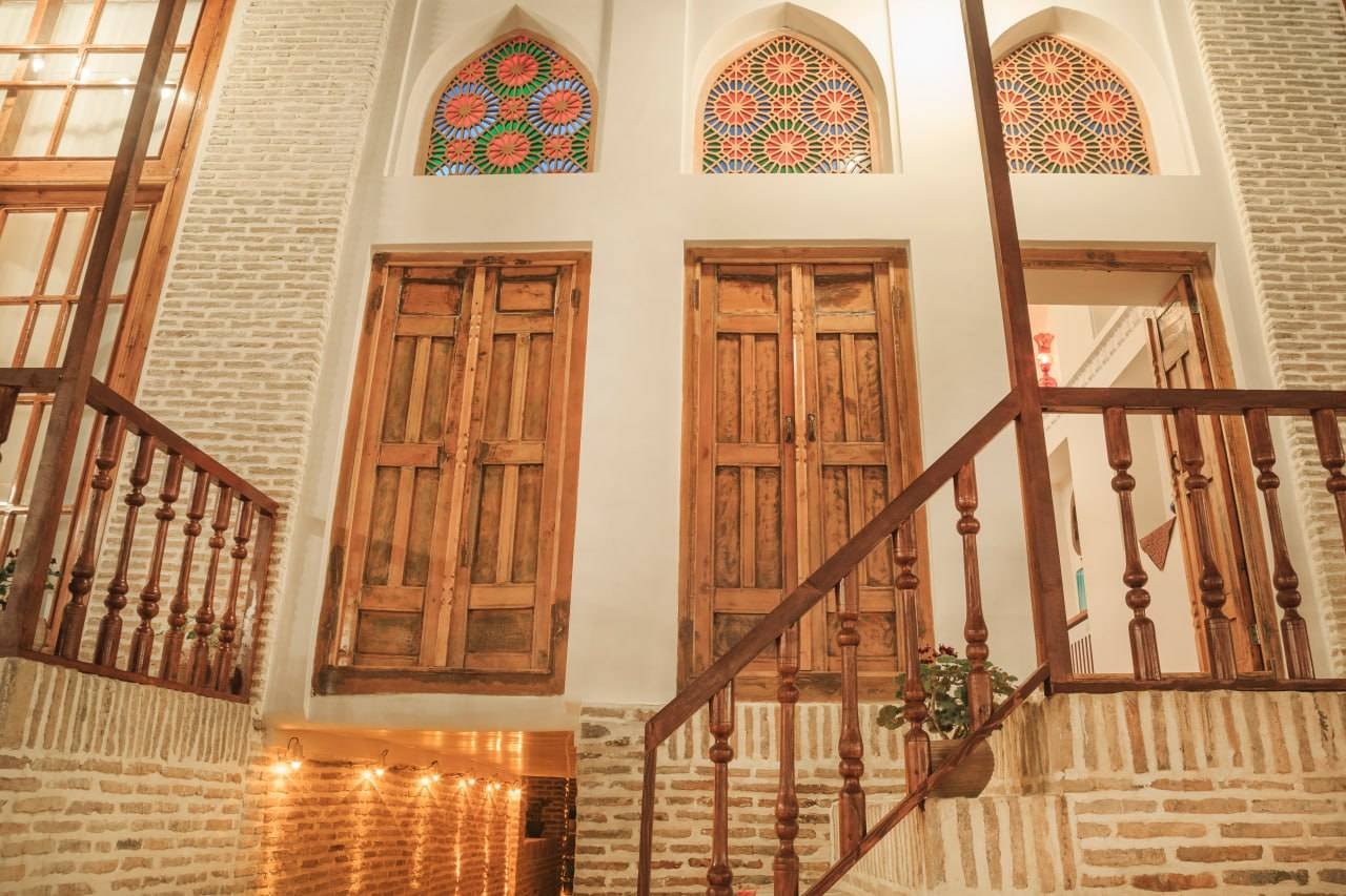 اقامتگاه سنتی سرای خان 1 - اتاق سه دری