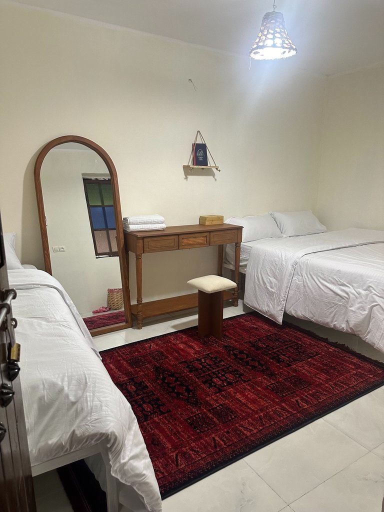 بومگردی نیلگون 1 - واحد سه تخته