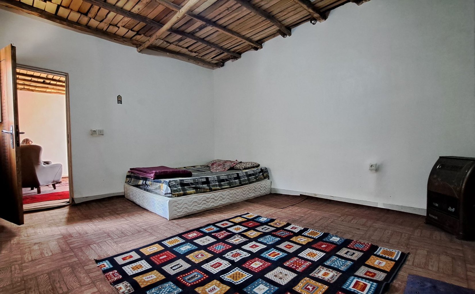 اقامتگاه بوم گردی پرشین - پرشین - واحد اسپند