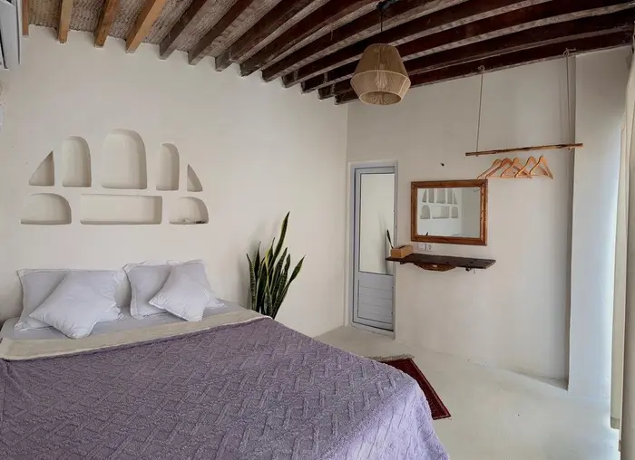 ویلا دوخوابه زردِروز نقاشه