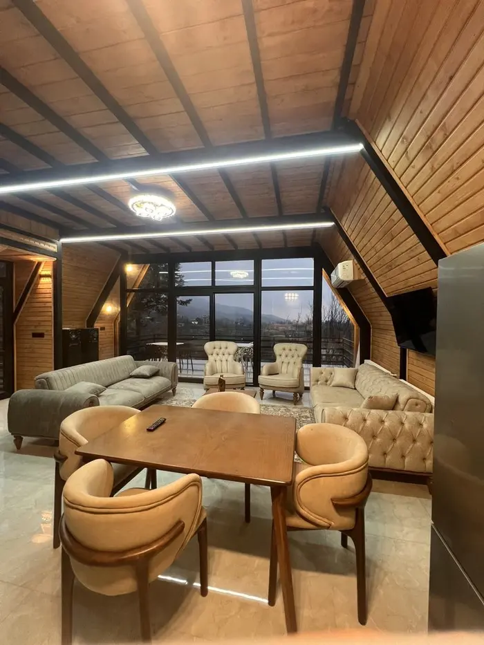 کلبه دوخوابه سوئیسی مهتاب