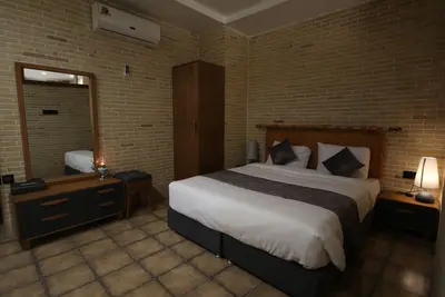 اقامتگاه سنتی هفت دری - واحد شاه دخت 205