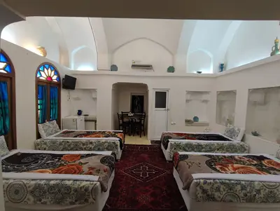 اقامتگاه سنتی ثنا - واحد 4 تخته