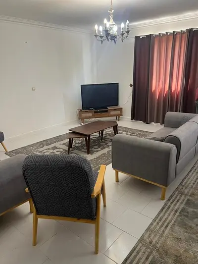 آپارتمان دوخوابه هدیه پالاس واحد 2