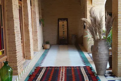 اقامتگاه سنتی یک خوابه سلطانِ بانو - روشادخت