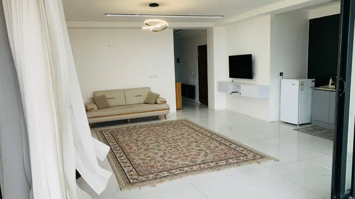 آپارتمان نوریس - واحد آبی