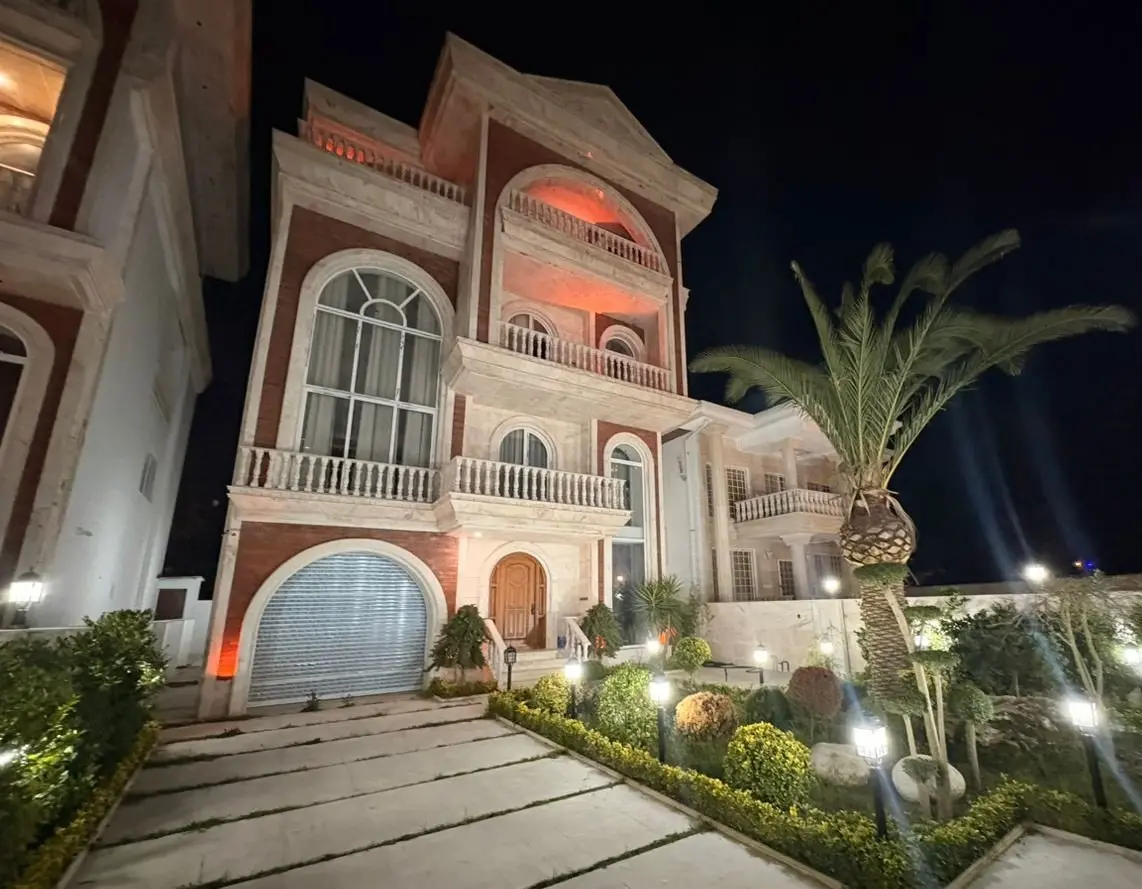 ویلا چهارخوابه دوبلکس استخردار آبگرم هیراد