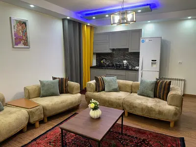 آپارتمان دوخوابه بام زعفرانیه واحد 8