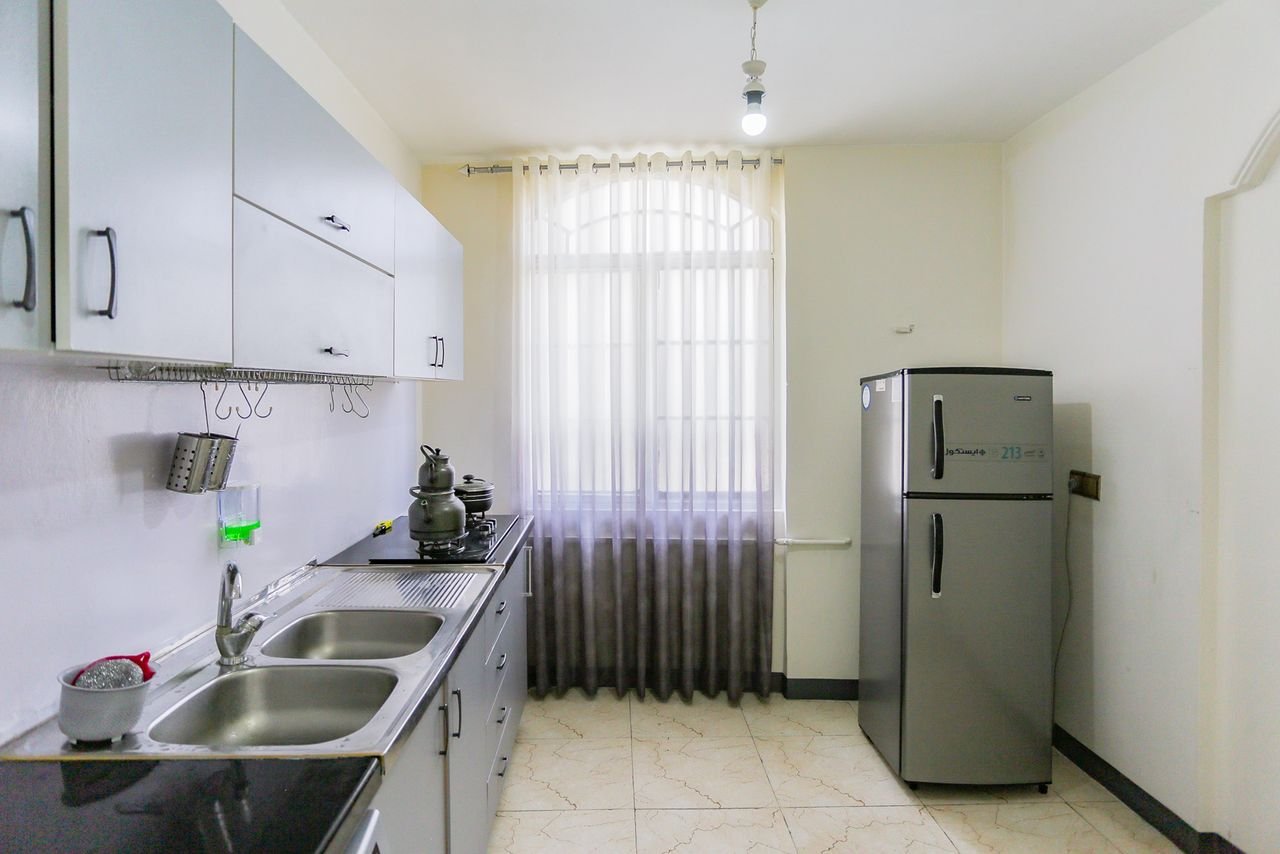 آپارتمان بك خوابه اشرفي اصفهاني ١