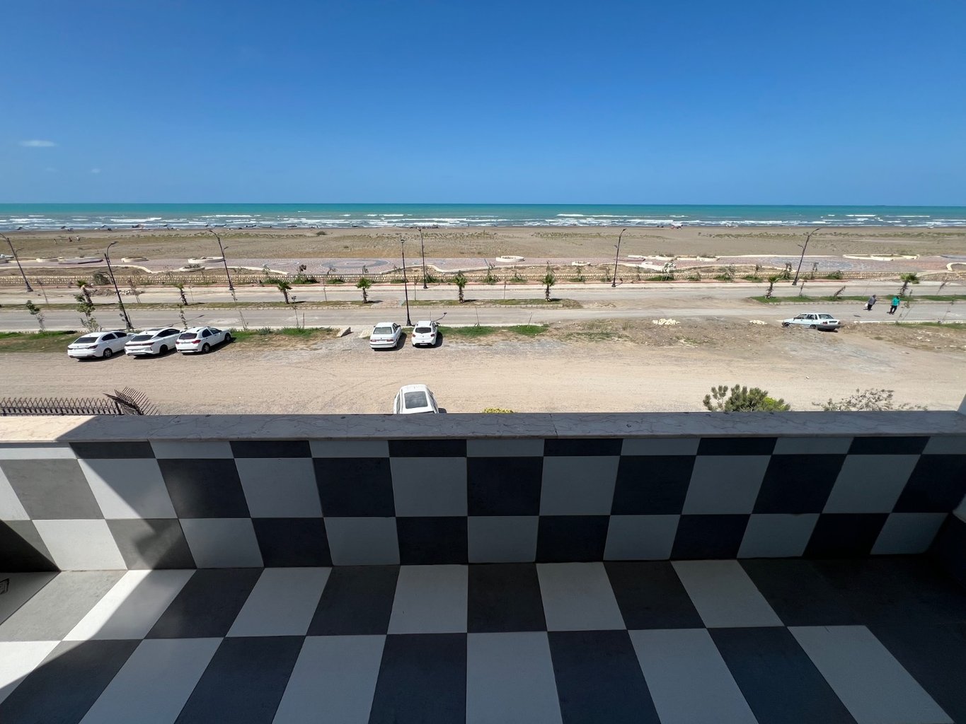 آپارتمان تورانداز واحد ۳۰۱