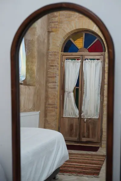 اقامتگاه سنتی یک خوابه سلطانِ بانو - روشادخت