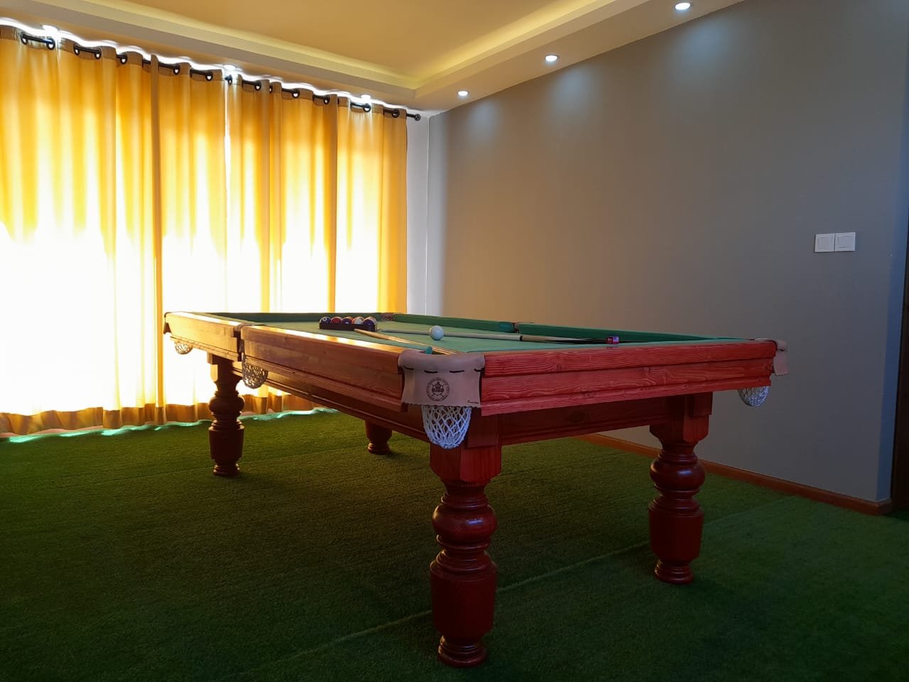 ویلا چهارخوابه ساحلی تریپلکس استخردار آبگرم گلستان