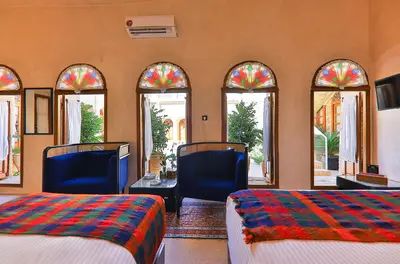 اقامتگاه سنتی صارم الدوله ونوشک - واحد لاجورد