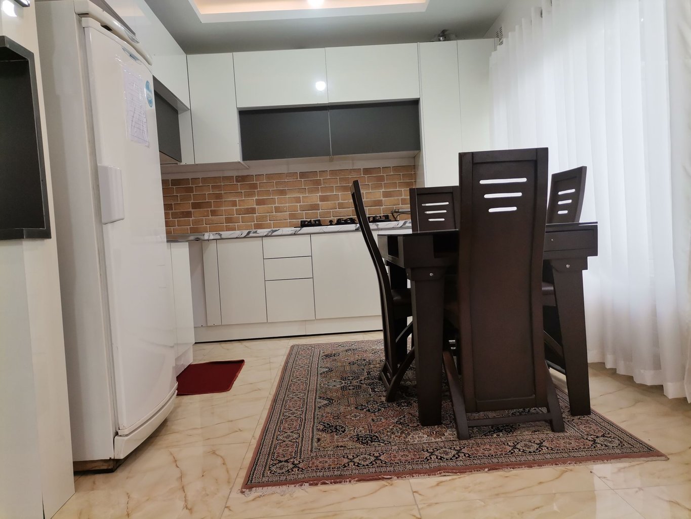 یک خوابه استخردار مهرچین