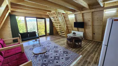 کلبه یک خوابه چوبی نورین