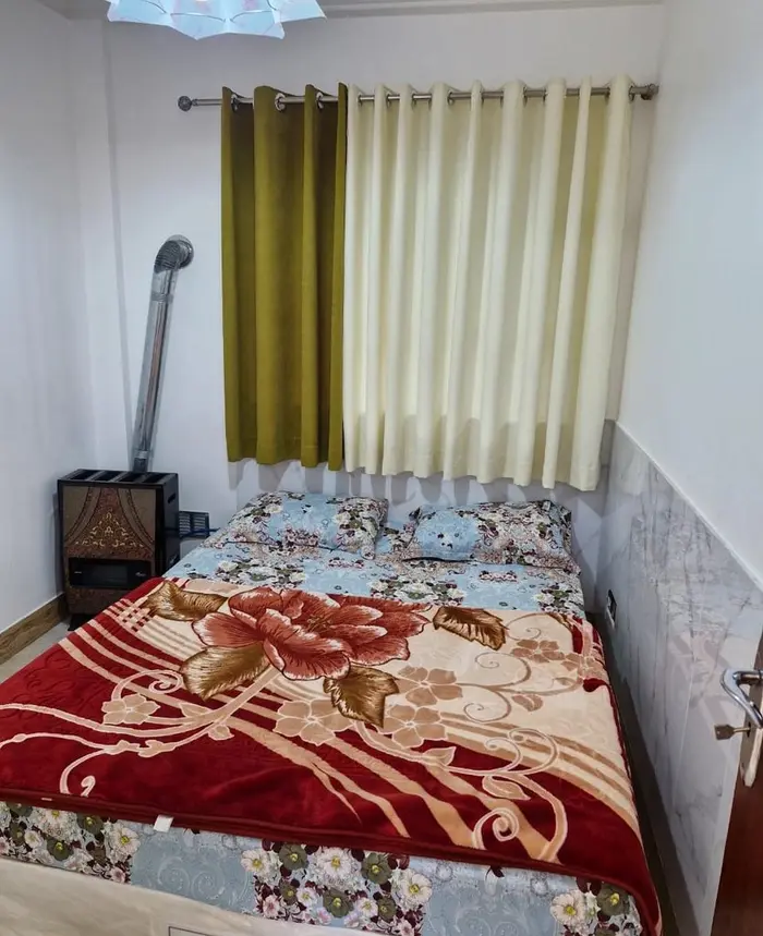 ویلا یک خوابه جنگلی سفید تمشک