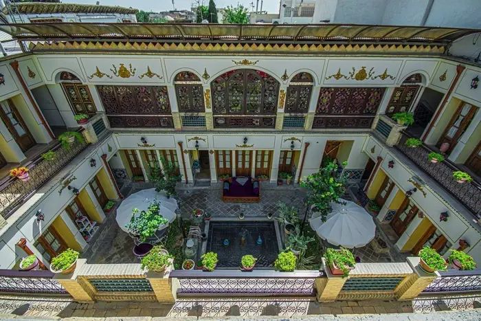 اقامتگاه سنتی طلوع خورشید - واحد سه تخته 107