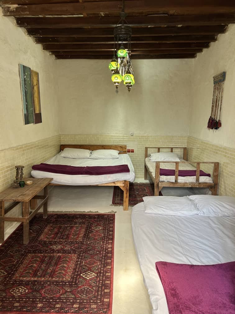 هاستل ژوان - واحد 4