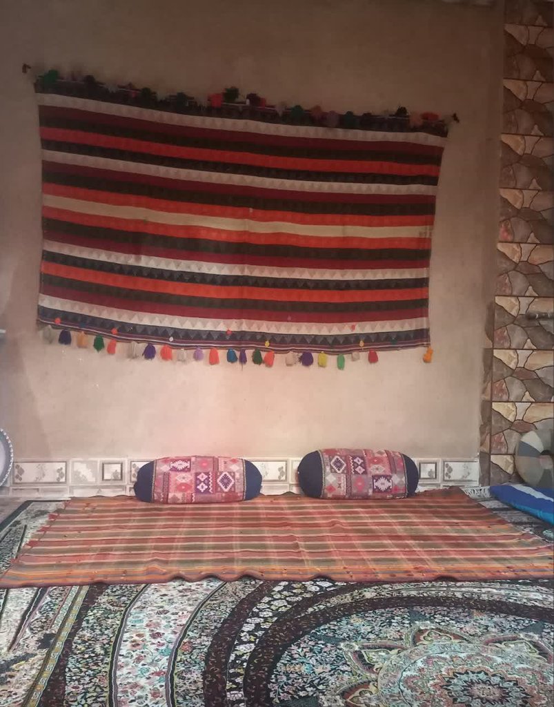 مسافرخانه اقامتگاه پارسه گاد - ننه