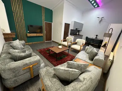 آپارتمان دوخوابه بام زعفرانیه واحد 12