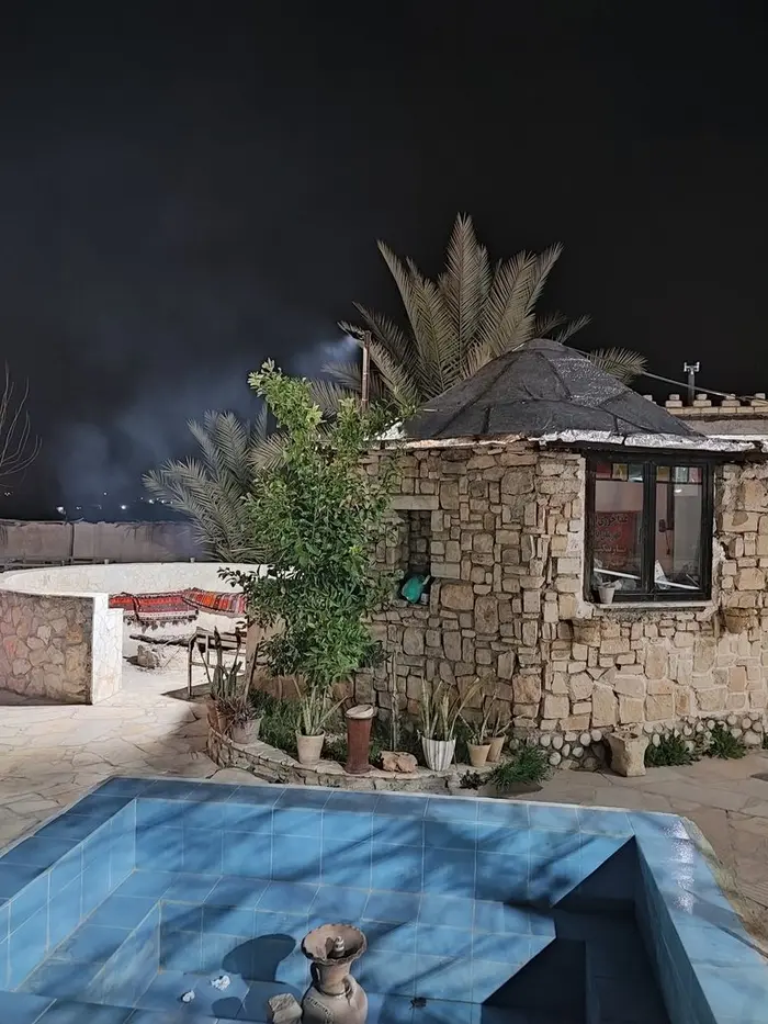 بوم گردی کلبه سنگی بابا مشهدی