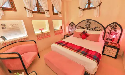 اقامتگاه سنتی صارم الدوله ونوشک - واحد صورتی