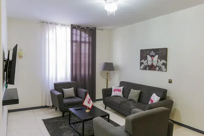 آپارتمان دوخوابه اشرفي اصفهاني ٢