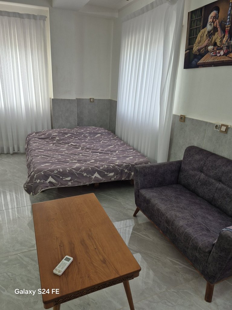 آپارتمان یک خوابه نوساخت با موتوربرق مجهز