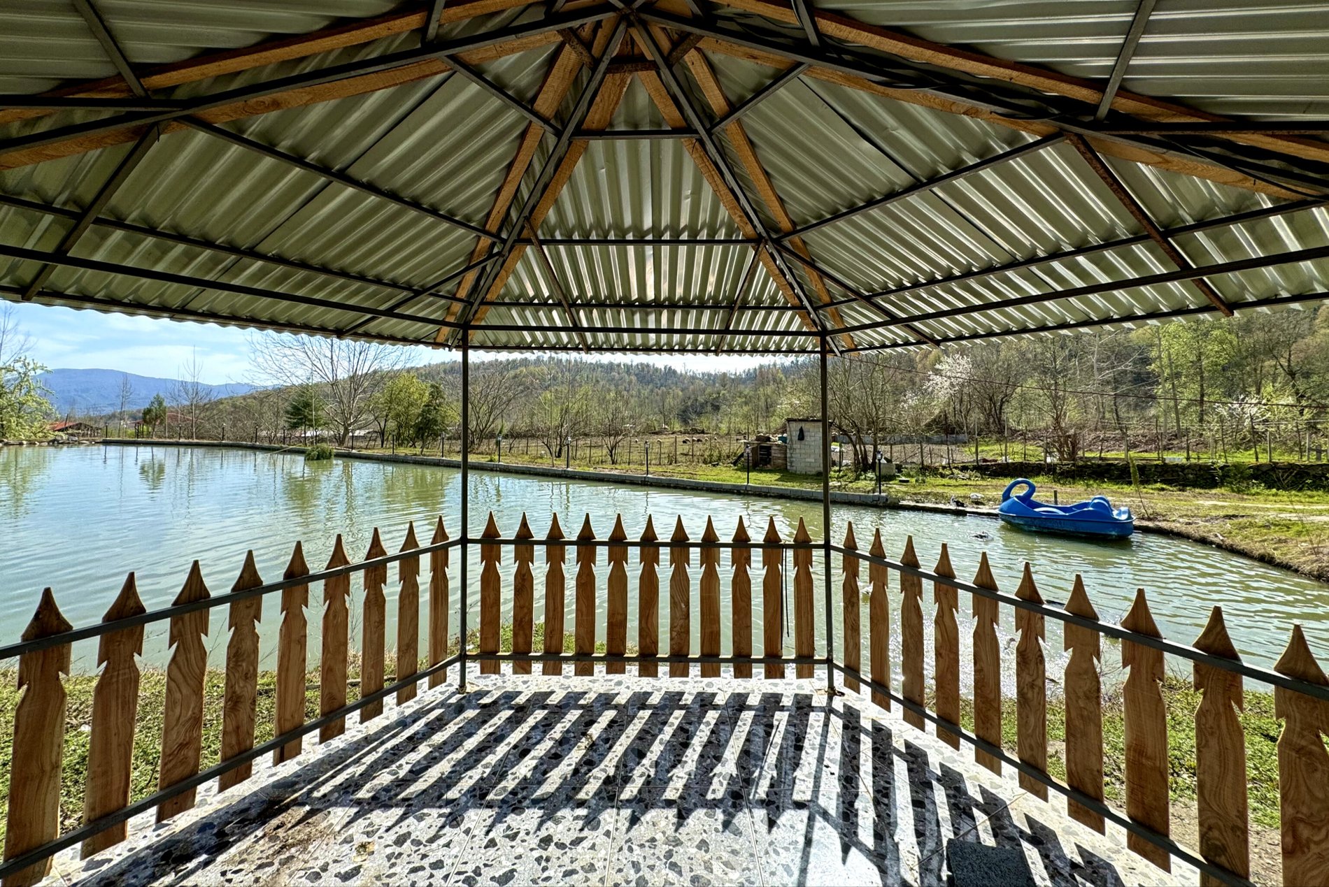 کلبه فلت جنگلی انجیلیکا