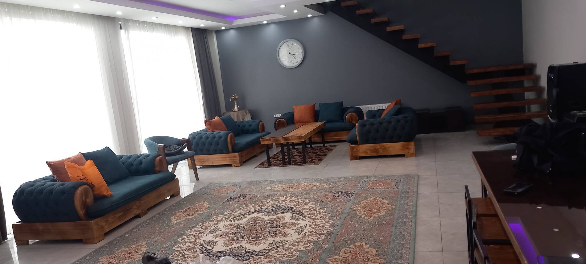 ویلا چهارخوابه استخردار دوبلکس سپید