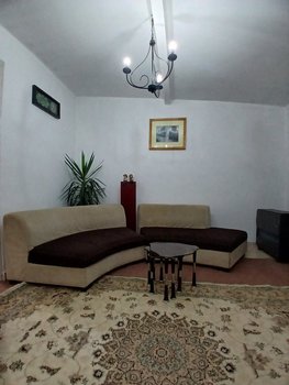 سوئیت یک خوابه بادام