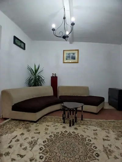 سوئیت یک خوابه بادام