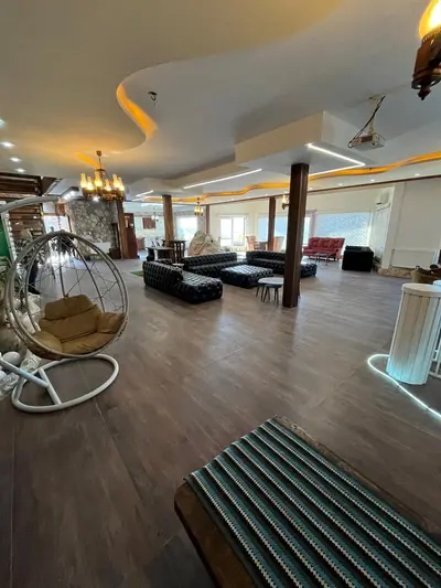 ویلا هفت خوابه استخردار آبگرم کاخ اغشت