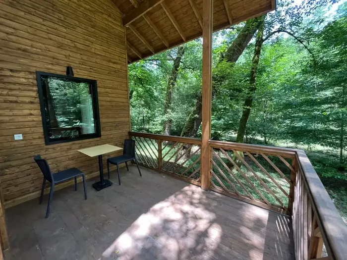 بوم گردی هتل  جنگلی میزبان - واحد دونفره