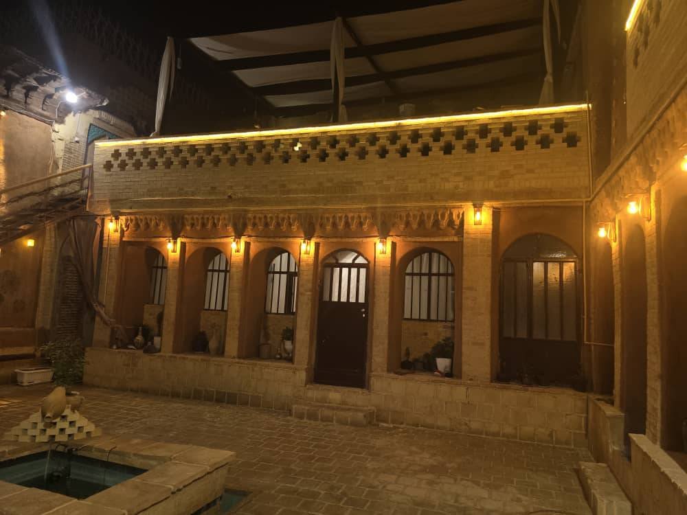 مجتمع اقامتگاهی خانه منوچهر - واحد دو خوابه