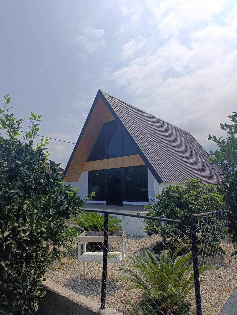 کلبه دوخوابه سوئیسی رودگر