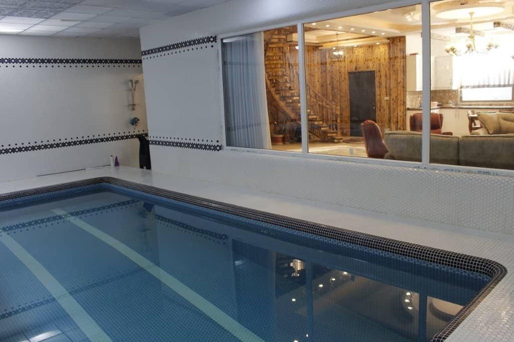 ویلا چهارخوابه تریبلکس استخردار آبگرم فایو استار