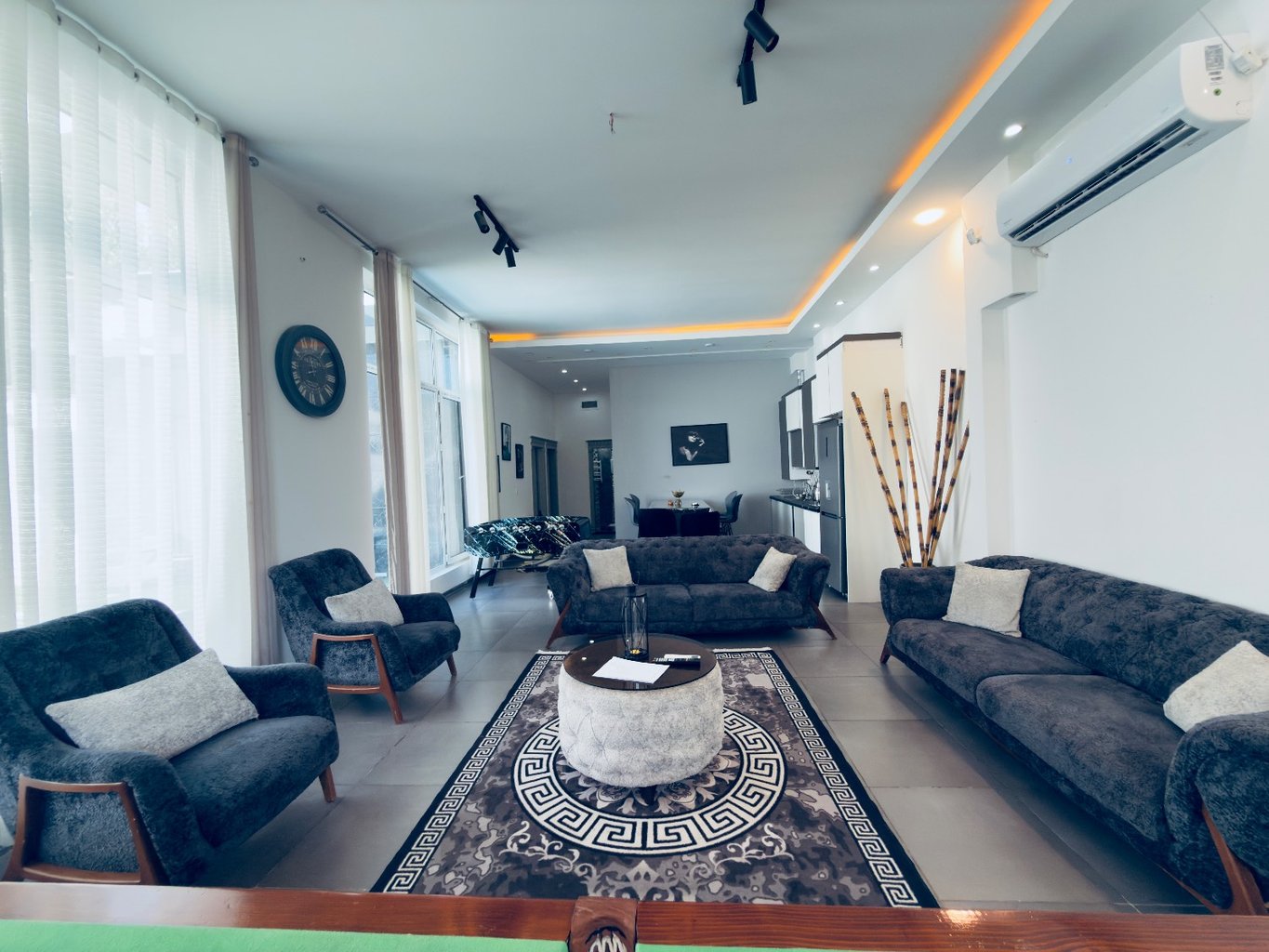 ویلا سه خوابه استخردار  پاییزان