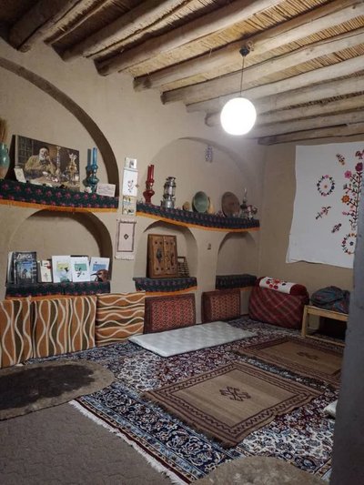 بومگردی توران گشت - واحد کرسی