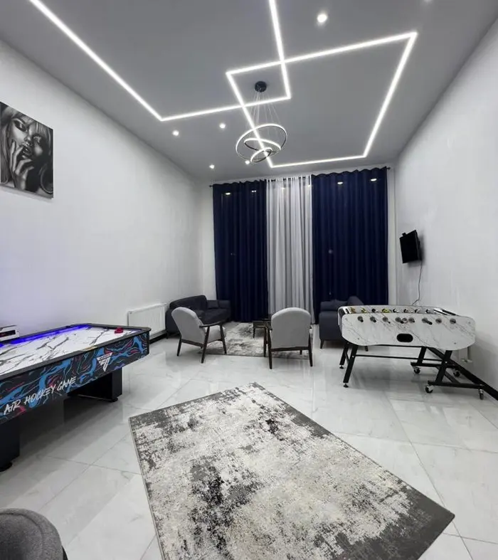 ویلا دوخوابه استخردار آبگرم إما