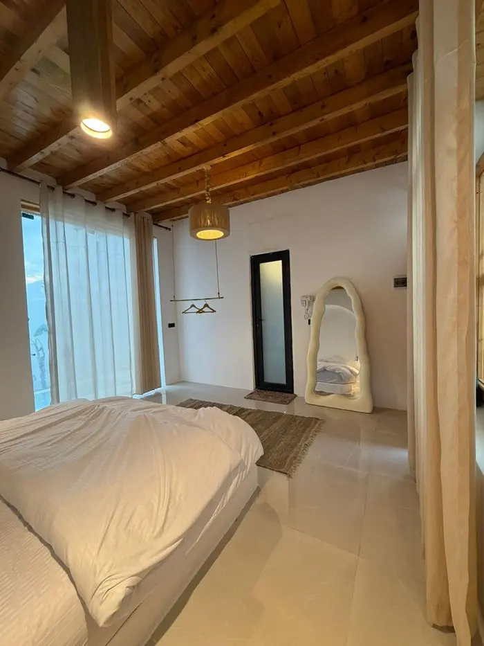 بوم گردی کی تل واحد استخردار گشدان - کی تل واحد استخردار پشه دان